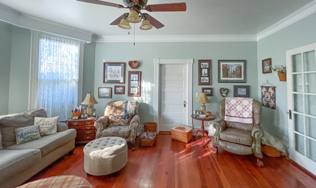 How to paint a room fast with the Easy Roller